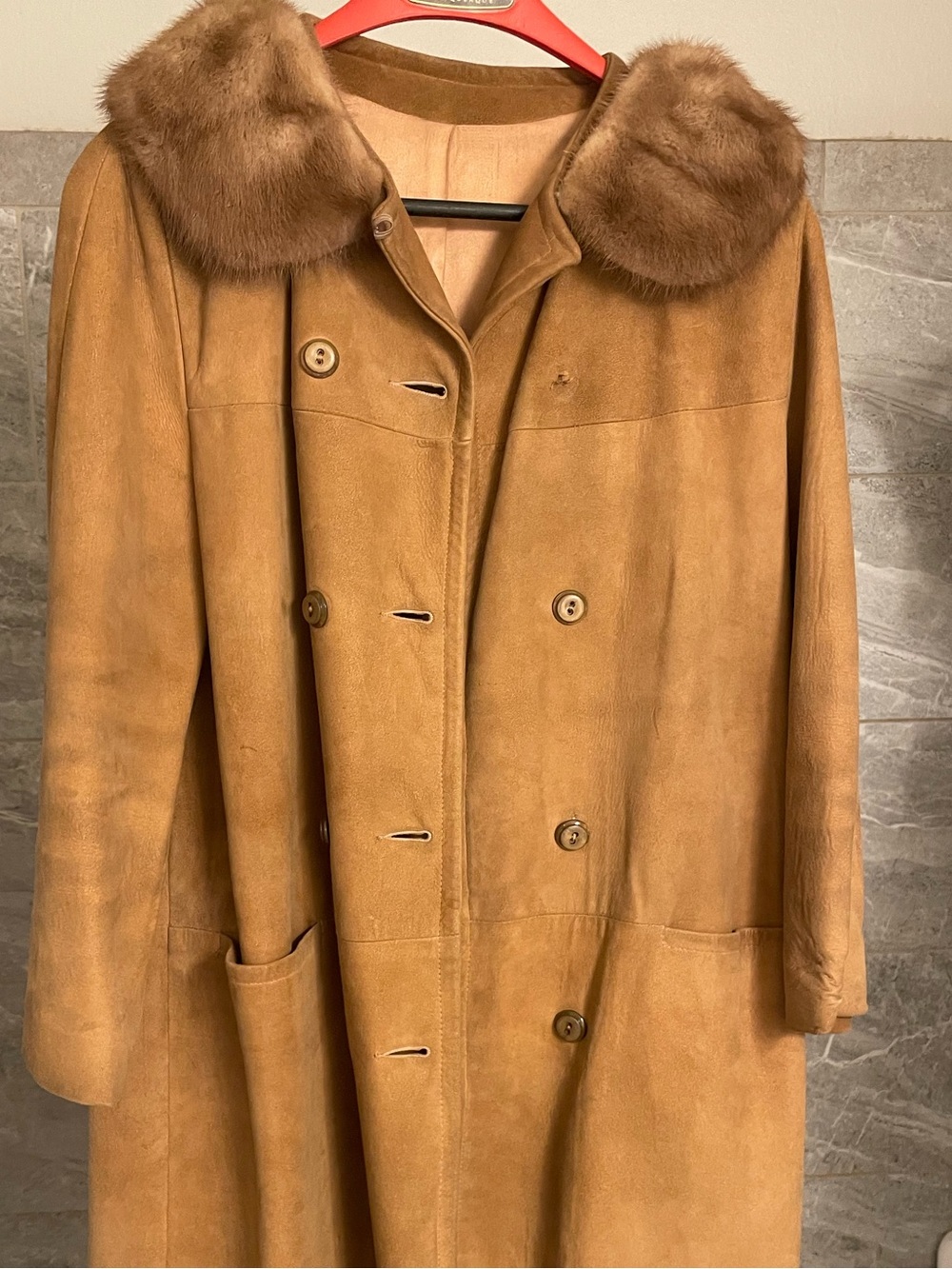 Women's Suede Trench Coat with Fur Collar - Camel